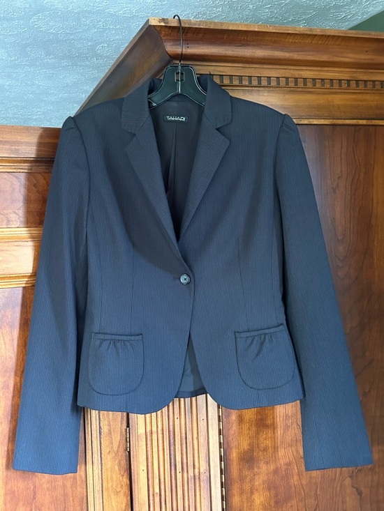 Tahari Jackets & Blazers - Tahari Dark Navy Pinstripe Single-Button Blazer, Size 8( Size tag is cut off)
